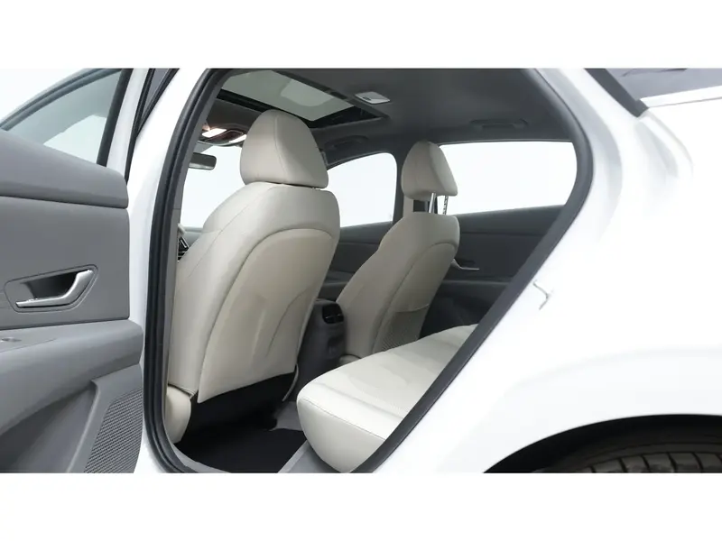 Hyundai Elantra 2025