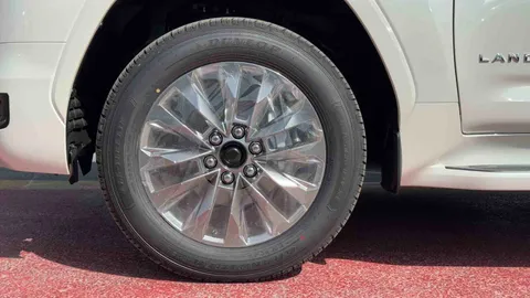 New Toyota Land Cruiser 4.0 GXR 2025