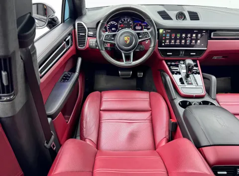 Porsche Cayenne Coupe GTS 2022