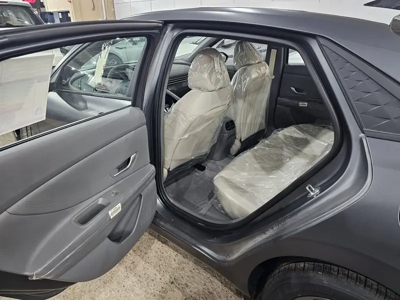 Hyundai Elantra 2025