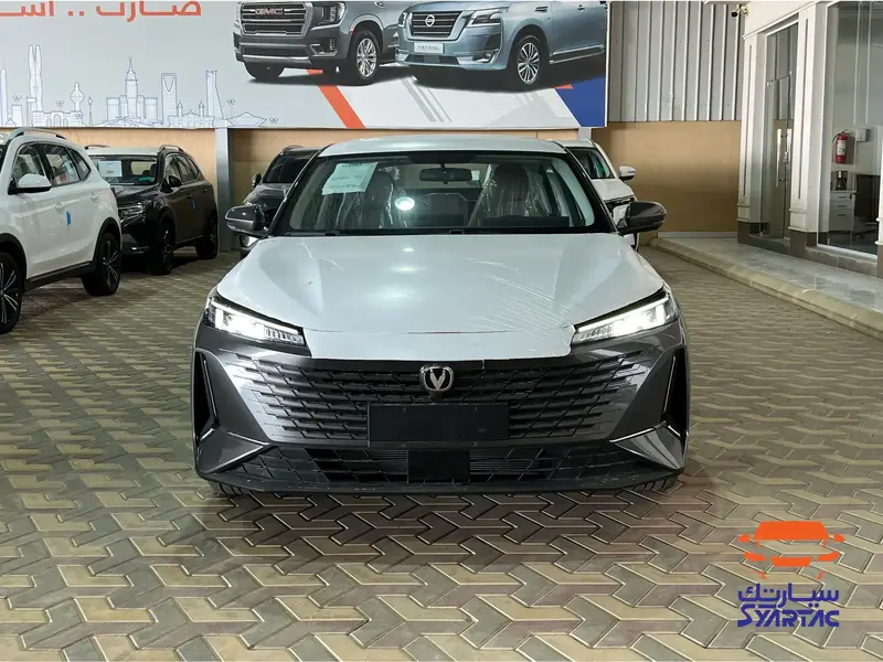 Discover undefined undefined Exterior Interior Images.Find all aspects and details of cars.
