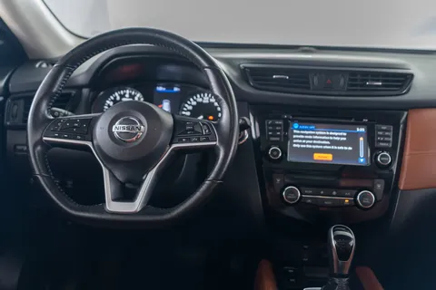 Nissan X-Trail 2.5 SL 4WD 2020