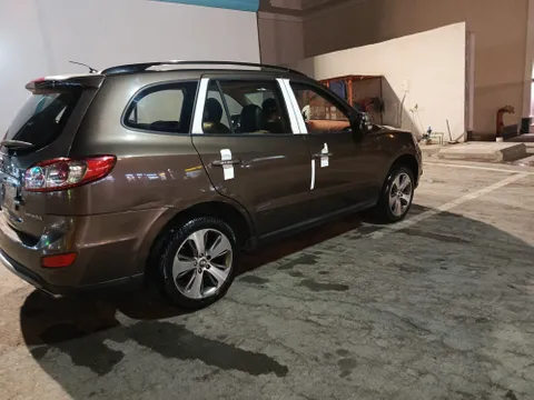Discover undefined undefined Exterior Interior Images.Find all aspects and details of cars.