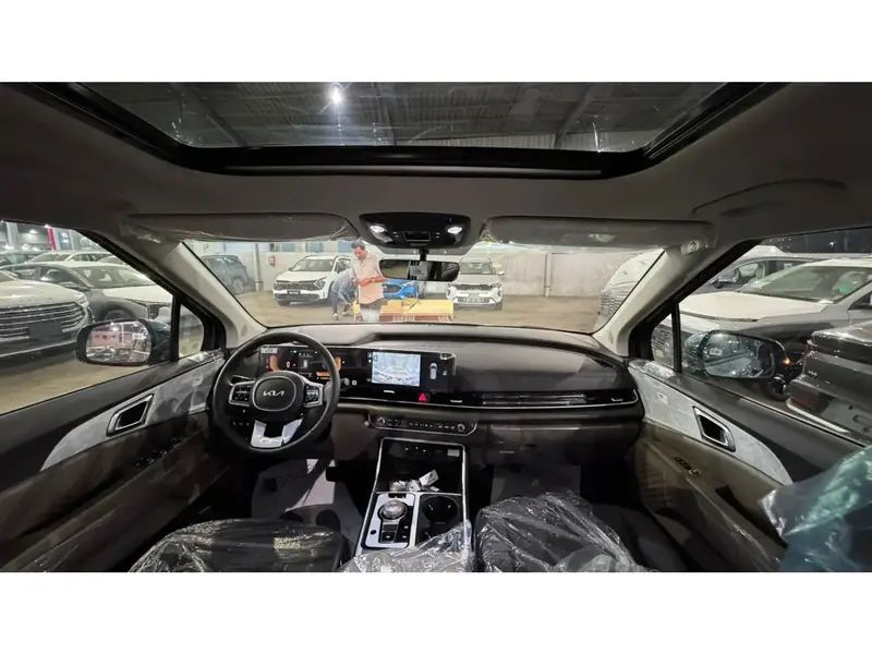 KIA Carnival 2025
