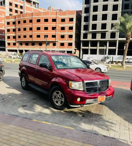 استكشف undefined undefined الصور الخارجية والداخلية. اكتشف جميع جوانب وتفاصيل السيارات.