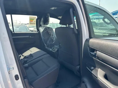 New Toyota Hilux 2025