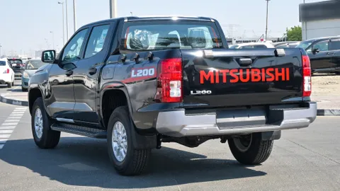 New Mitsubishi L200 2.4L Double Cab GLX 4WD 2024