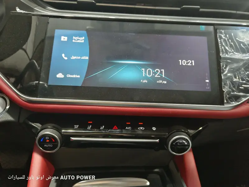 Discover undefined undefined Exterior Interior Images.Find all aspects and details of cars.