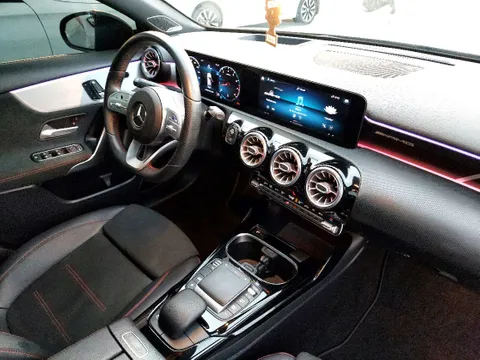 Mercedes-Benz A 35 AMG 2022