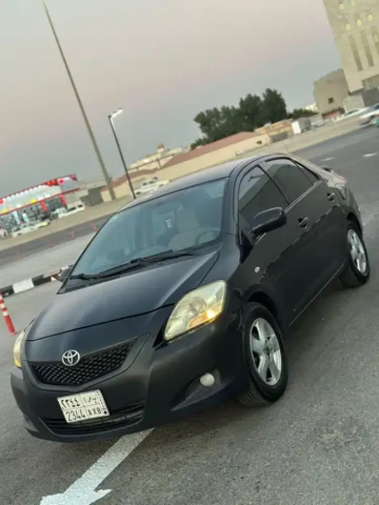 toyota toyota-yaris image Toyota Yaris 2011