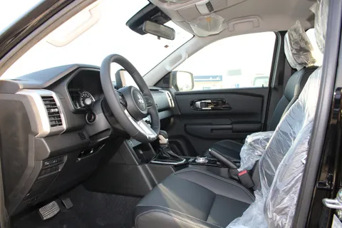 Discover undefined undefined Exterior Interior Images.Find all aspects and details of cars.