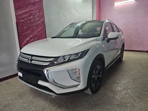 Discover undefined undefined Exterior Interior Images.Find all aspects and details of cars.