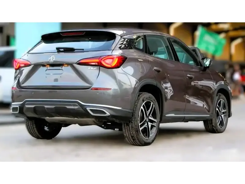 Discover undefined undefined Exterior Interior Images.Find all aspects and details of cars.