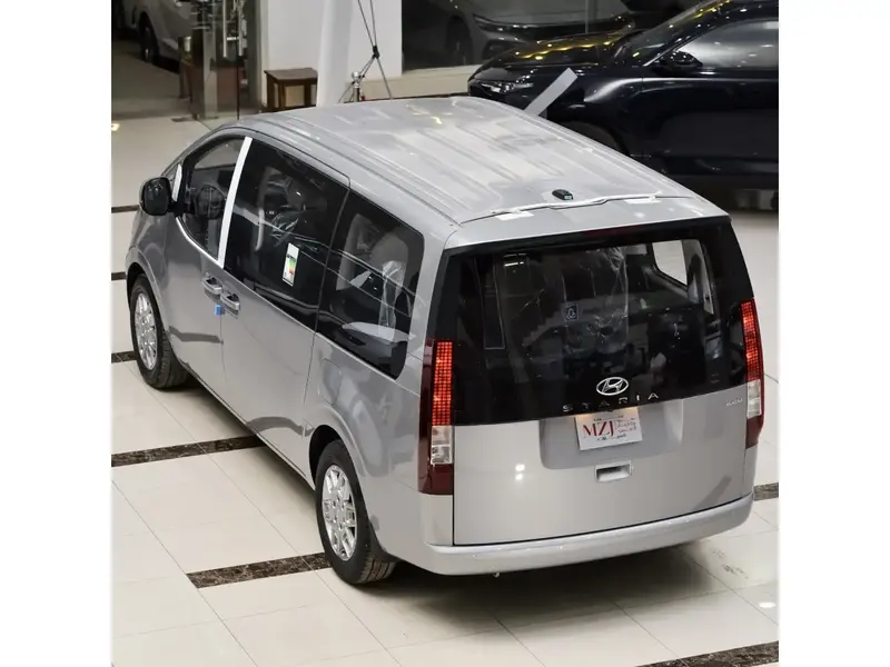 Hyundai Staria 2025