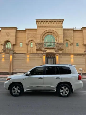 Toyota Land Cruiser 2010