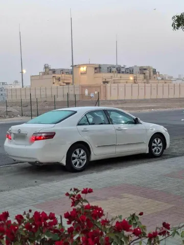 استكشف undefined undefined الصور الخارجية والداخلية. اكتشف جميع جوانب وتفاصيل السيارات.