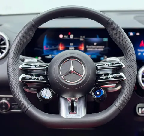 Mercedes-Benz GLB AMG 35 4MATIC 2024