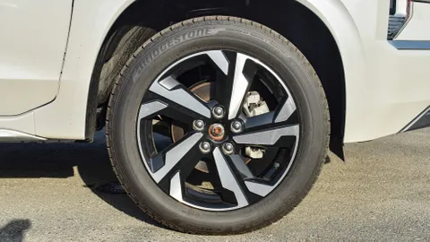 New Mitsubishi Xpander 1.5L HL 2024