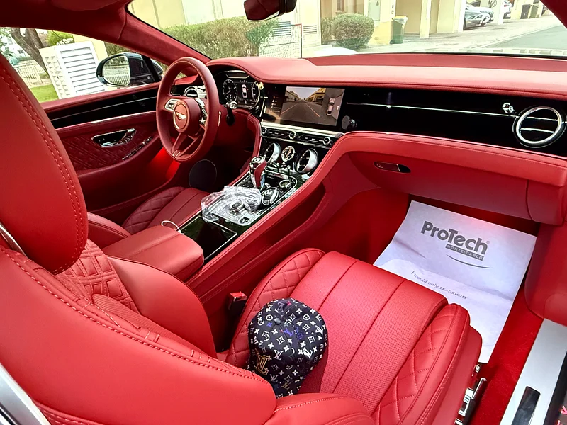 Bentley Continental 2021