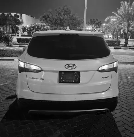 Discover undefined undefined Exterior Interior Images.Find all aspects and details of cars.