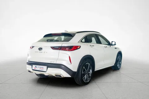 Discover undefined undefined Exterior Interior Images.Find all aspects and details of cars.