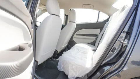Discover undefined undefined Exterior Interior Images.Find all aspects and details of cars.