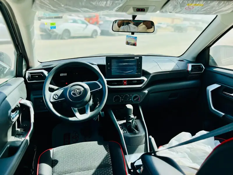 Discover undefined undefined Exterior Interior Images.Find all aspects and details of cars.