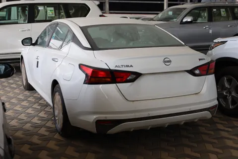 New Nissan Altima 2023