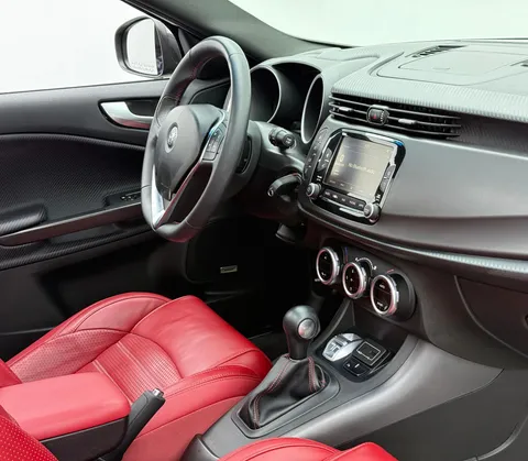 Alfa Romeo Giulietta Veloce 2021