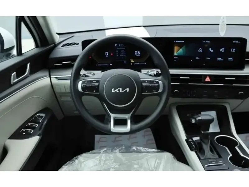 Discover undefined undefined Exterior Interior Images.Find all aspects and details of cars.