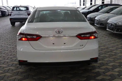 New Toyota Camry 2.5L LE 204 HP 2024
