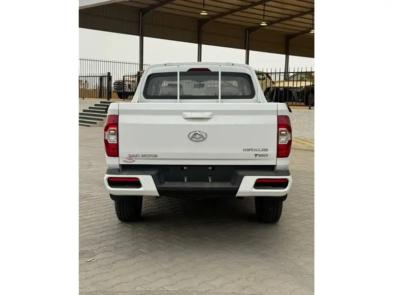 Discover undefined undefined Exterior Interior Images.Find all aspects and details of cars.