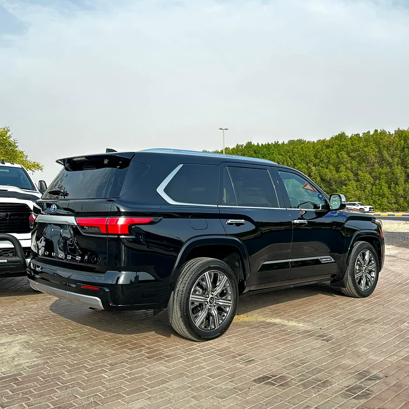 Toyota Sequoia 2024