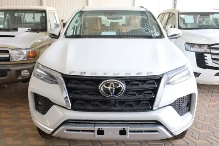toyota toyota-fortuner image New Toyota Fortuner 2.8L VX2 4X4 2023
