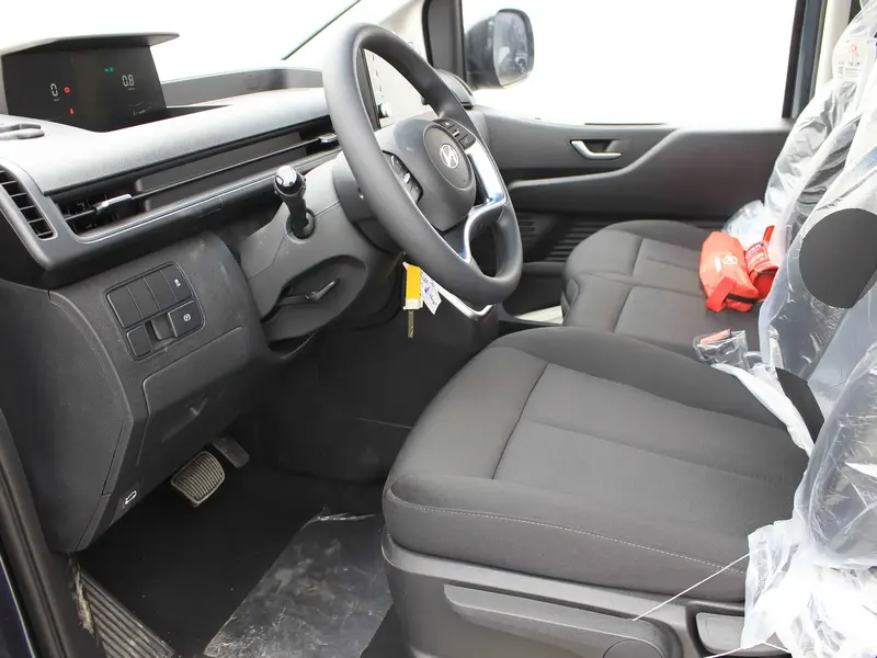 Hyundai Staria 2025