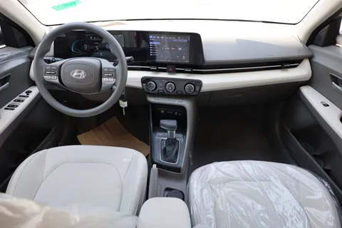 Discover undefined undefined Exterior Interior Images.Find all aspects and details of cars.