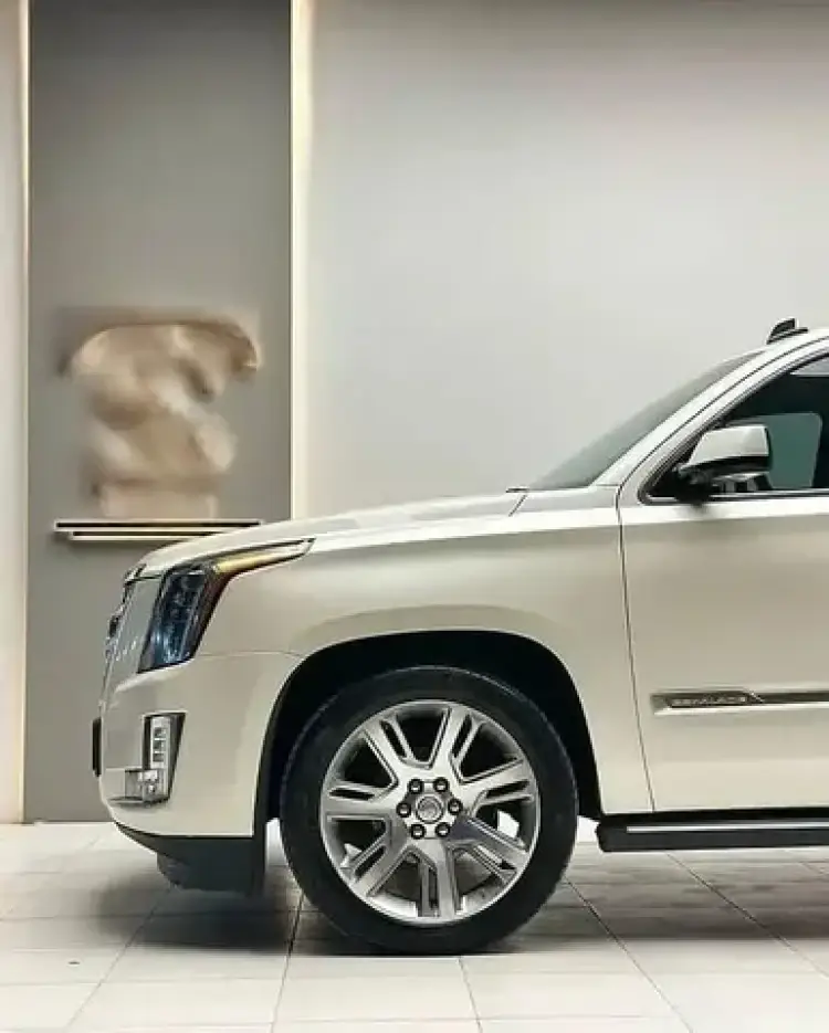 cadillac escalade image Cadillac ESCALADE 2015