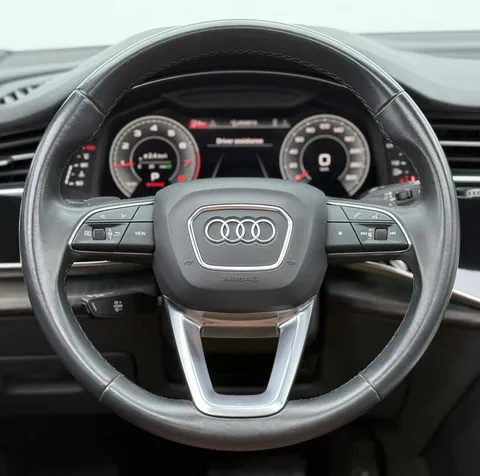 Audi Q7 55 TFSI quattro S-line (340 HP) 2021