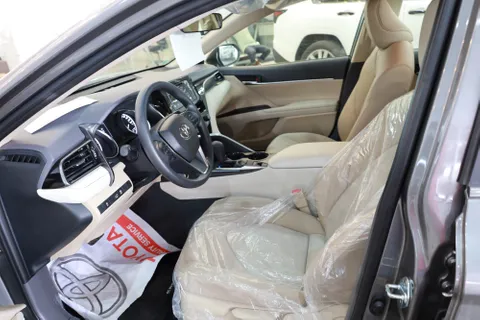 Discover undefined undefined Exterior Interior Images.Find all aspects and details of cars.