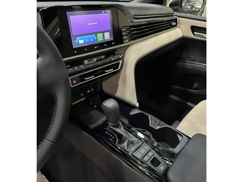 Toyota Camry 2025