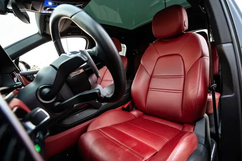 Discover undefined undefined Exterior Interior Images.Find all aspects and details of cars.