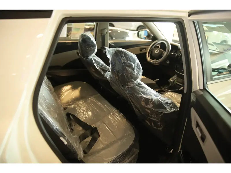 Discover undefined undefined Exterior Interior Images.Find all aspects and details of cars.