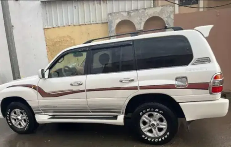 toyota toyota-land-cruiser image Toyota Land Cruiser GX.R+ 2008