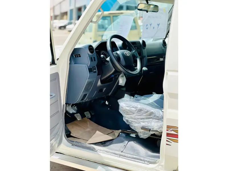 Toyota Land Cruiser Wagon 2025