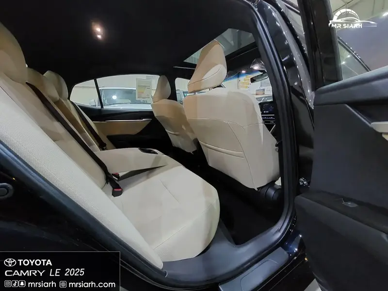 Toyota Camry 2025