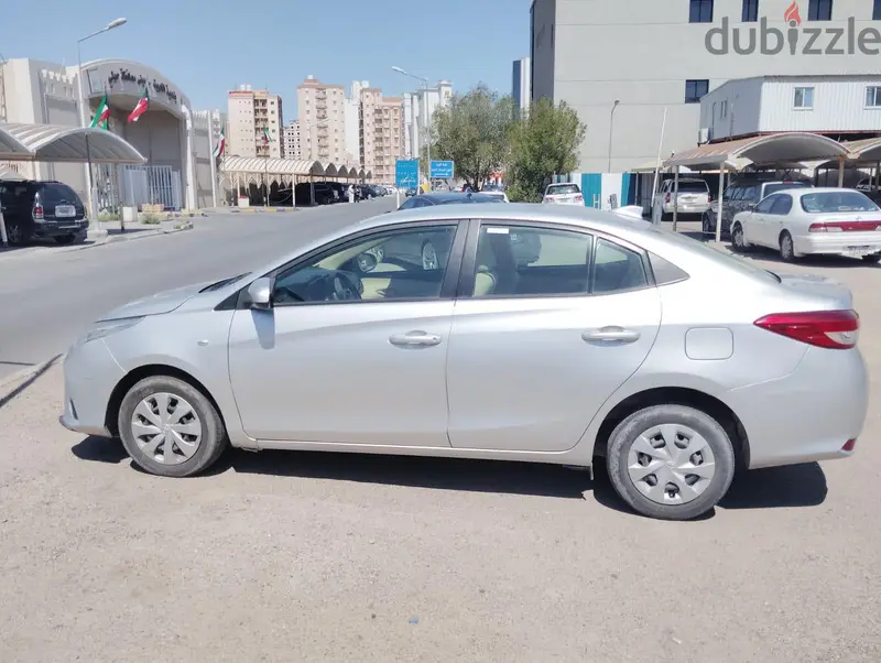 تويوتا يارس 2021