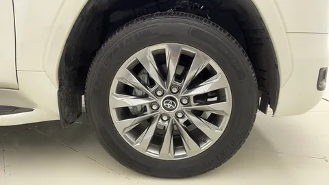 Toyota Land Cruiser 2024