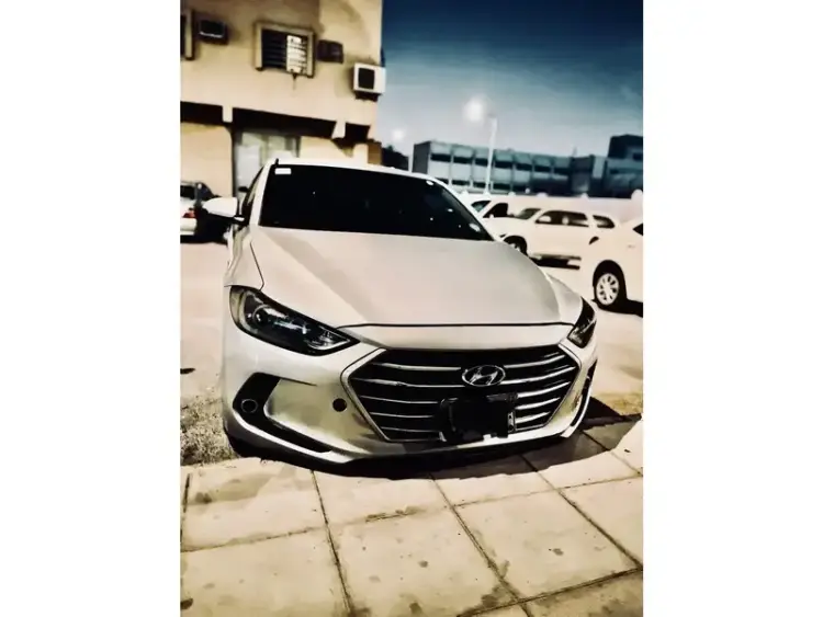 hyundai hyundai-elantra image Hyundai Elantra 2017