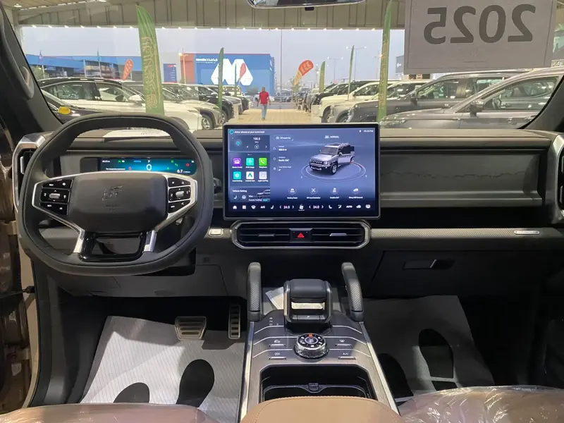 Discover undefined undefined Exterior Interior Images.Find all aspects and details of cars.