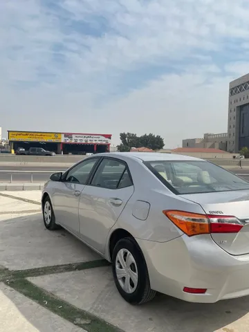 استكشف undefined undefined الصور الخارجية والداخلية. اكتشف جميع جوانب وتفاصيل السيارات.